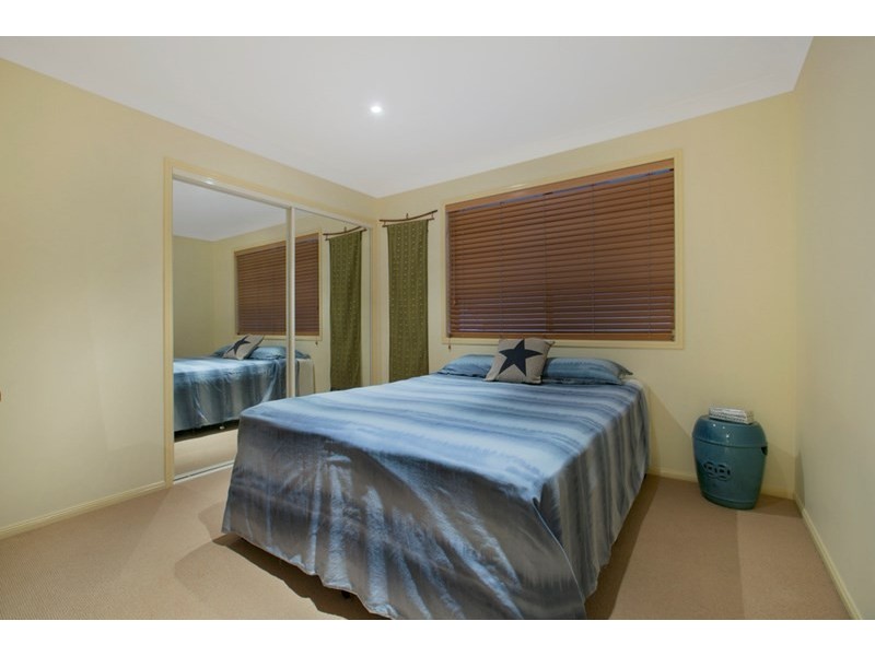 8 Seaside Close, Thorneside QLD 4158