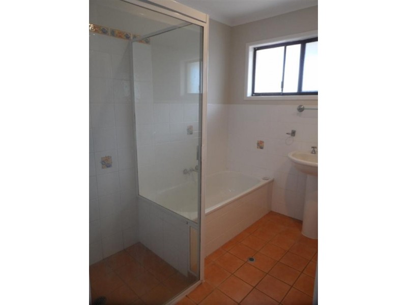 5 DOVE Street, Birkdale QLD 4159