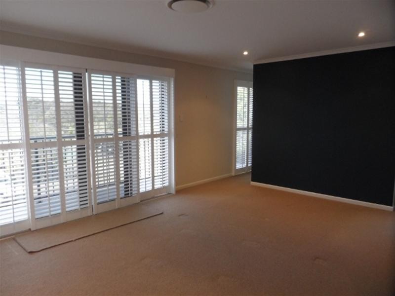 5 DOVE Street, Birkdale QLD 4159