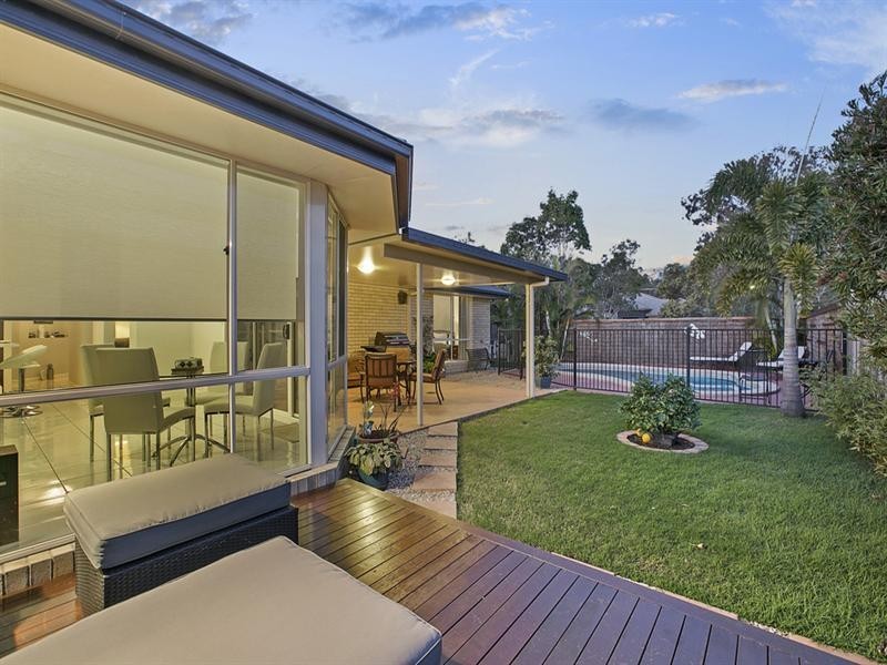 2 Paperbark Place, Wakerley QLD 4154