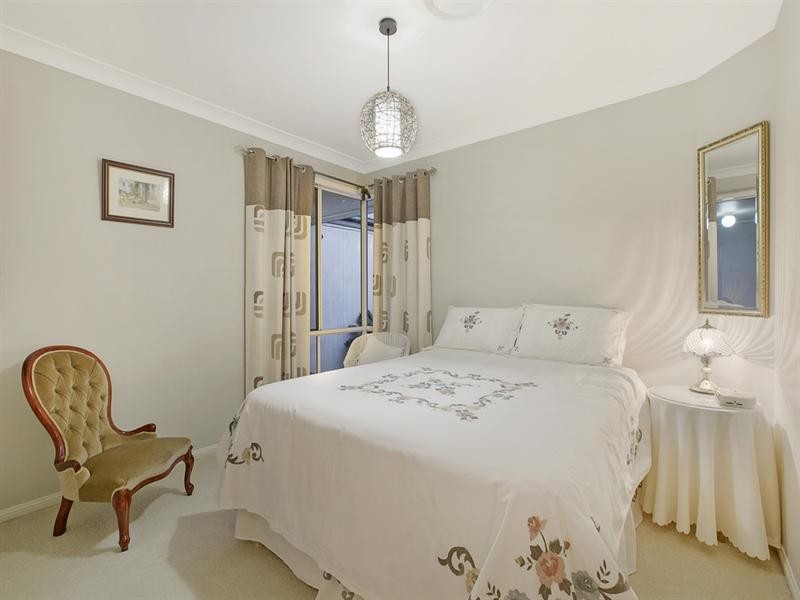 2 Paperbark Place, Wakerley QLD 4154