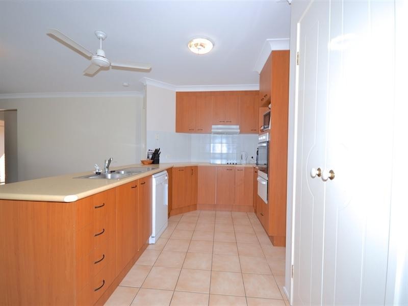 4 Dalmaso Place, Birkdale QLD 4159