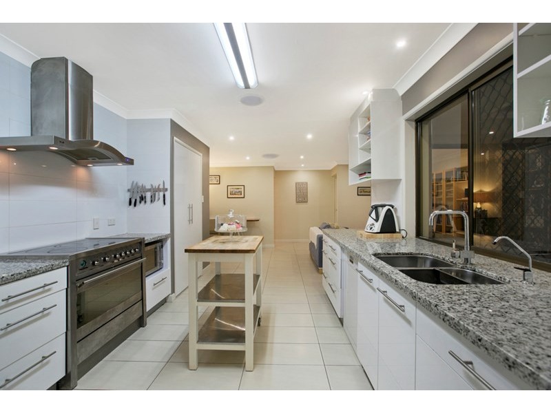 19 Cronin Drive, Wellington Point QLD 4160
