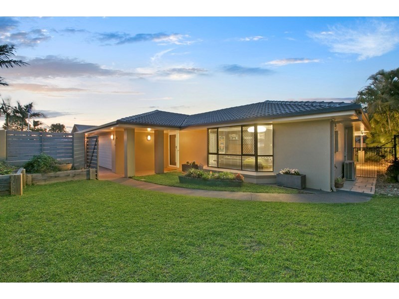 19 Cronin Drive, Wellington Point QLD 4160