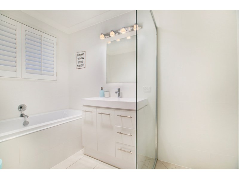 19 Cronin Drive, Wellington Point QLD 4160