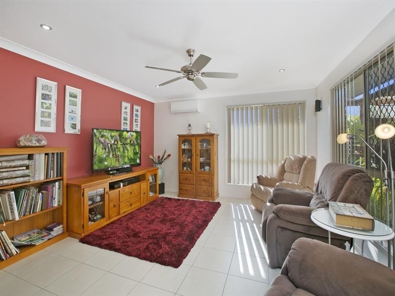 5 Fulbeck Place, Wellington Point QLD 4160