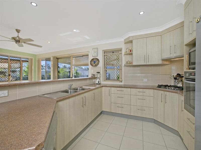 5 Fulbeck Place, Wellington Point QLD 4160