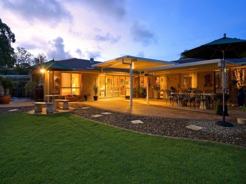 16 Tulipwood Drive, Birkdale QLD 4159