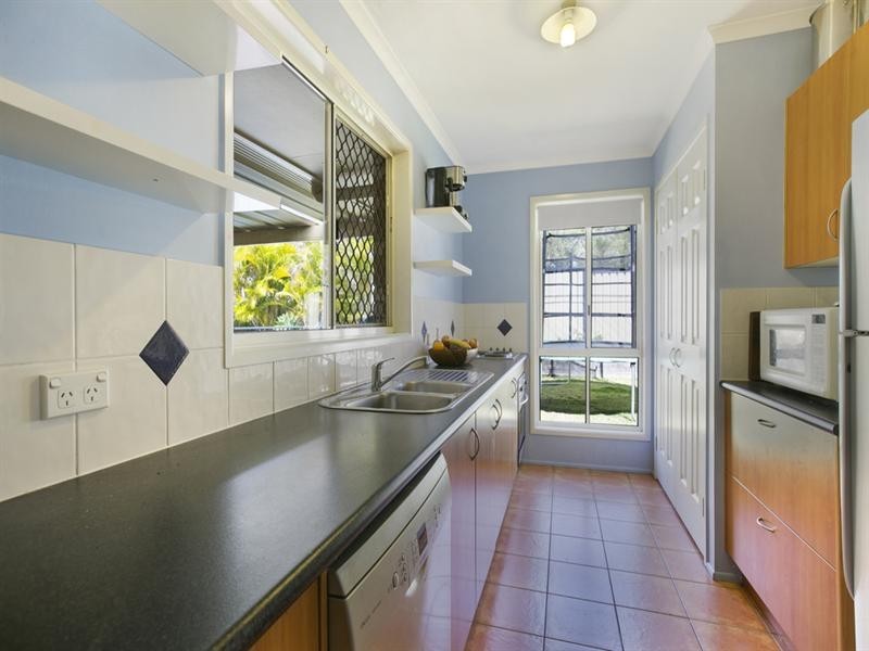 5 Currawong Drive, Birkdale QLD 4159