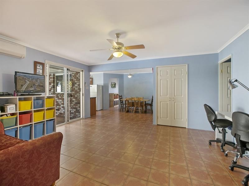 5 Currawong Drive, Birkdale QLD 4159