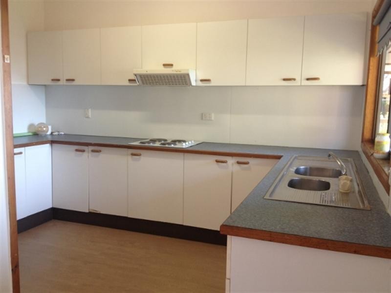 34 BEACHCREST Road, Wellington Point QLD 4160