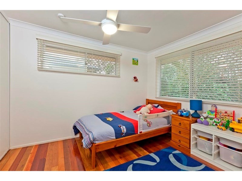 7 Magpie Street, Birkdale QLD 4159