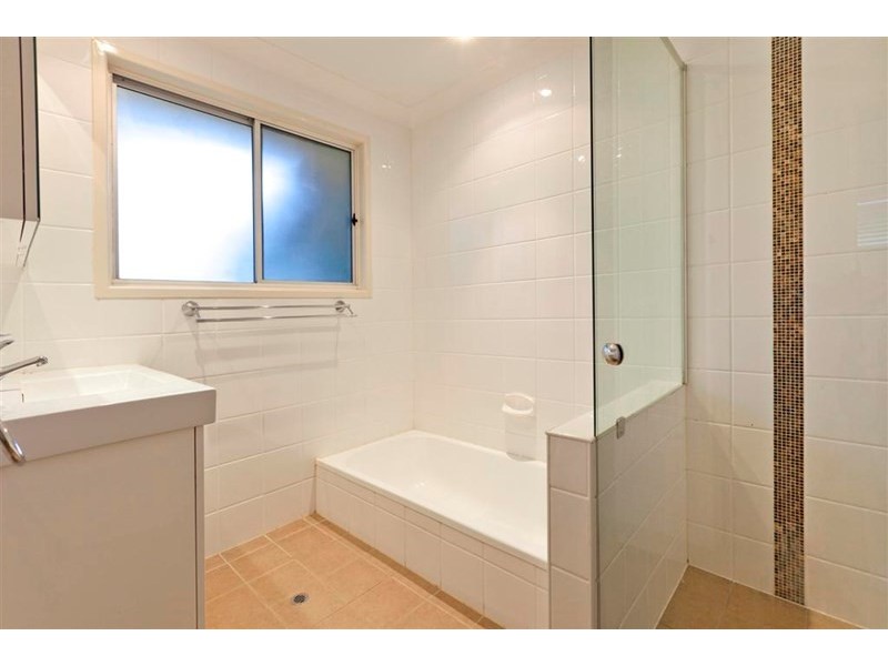 7 Magpie Street, Birkdale QLD 4159