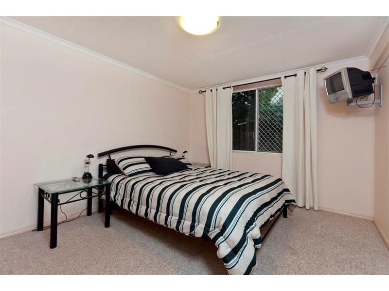 7 Magpie Street, Birkdale QLD 4159