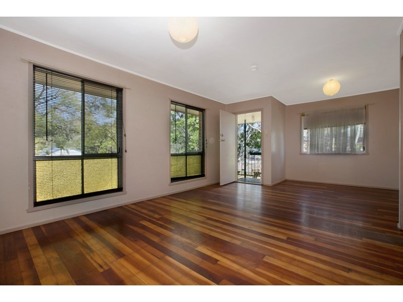 40 Eridani Avenue, Kingston QLD 4114