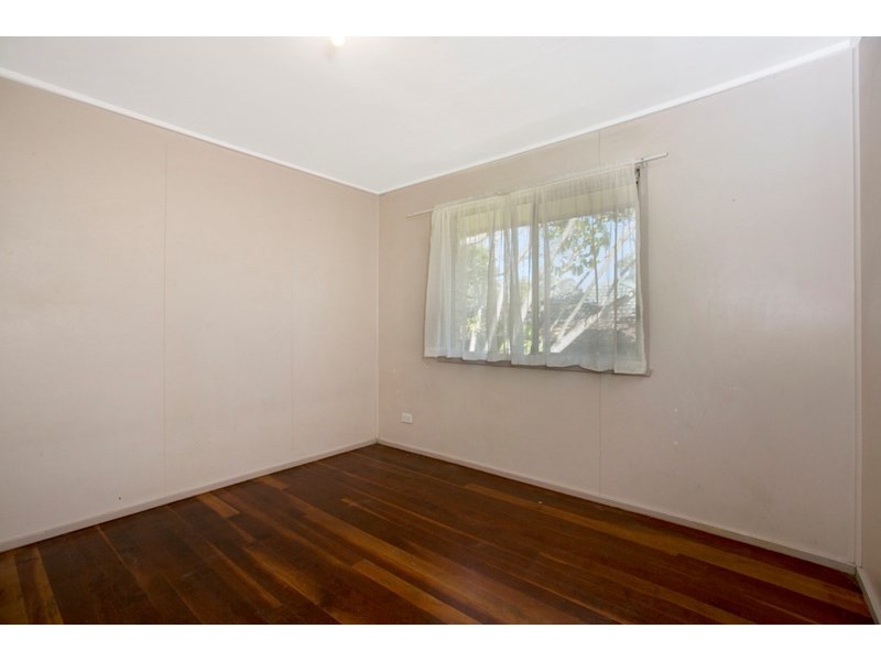 40 Eridani Avenue, Kingston QLD 4114