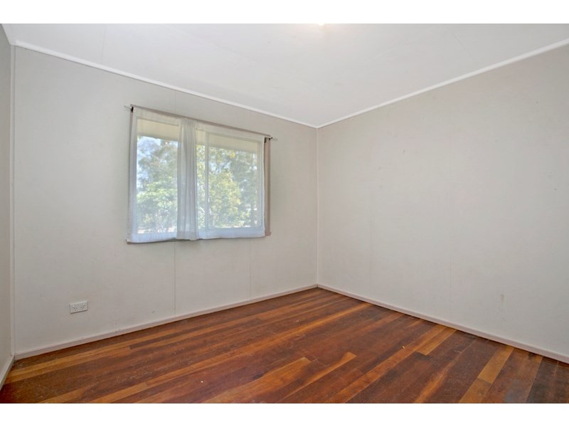 40 Eridani Avenue, Kingston QLD 4114