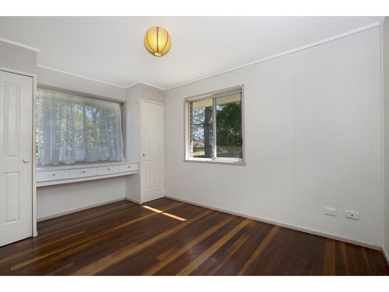 40 Eridani Avenue, Kingston QLD 4114