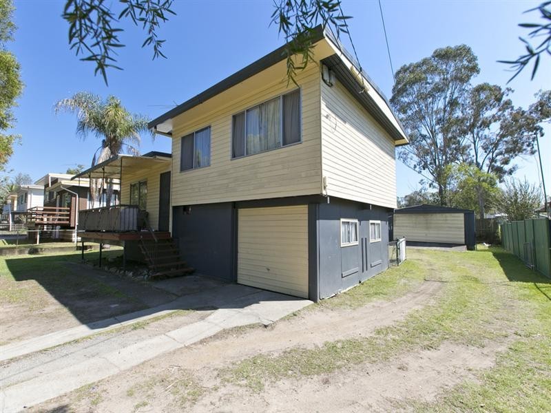 16 Caesar Street, Kingston QLD 4114