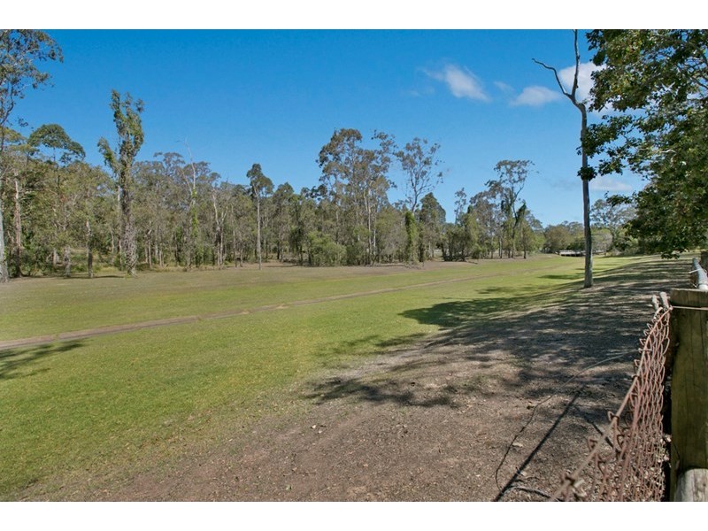 12 Parkwood Drive, Capalaba QLD 4157