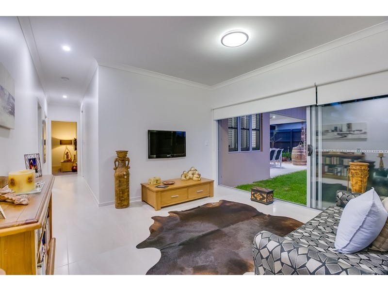 123 Spurs Drive, Wellington Point QLD 4160