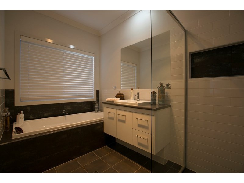 123 Spurs Drive, Wellington Point QLD 4160