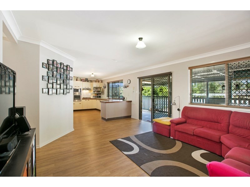 2 Chatsworth Circuit, Capalaba QLD 4157