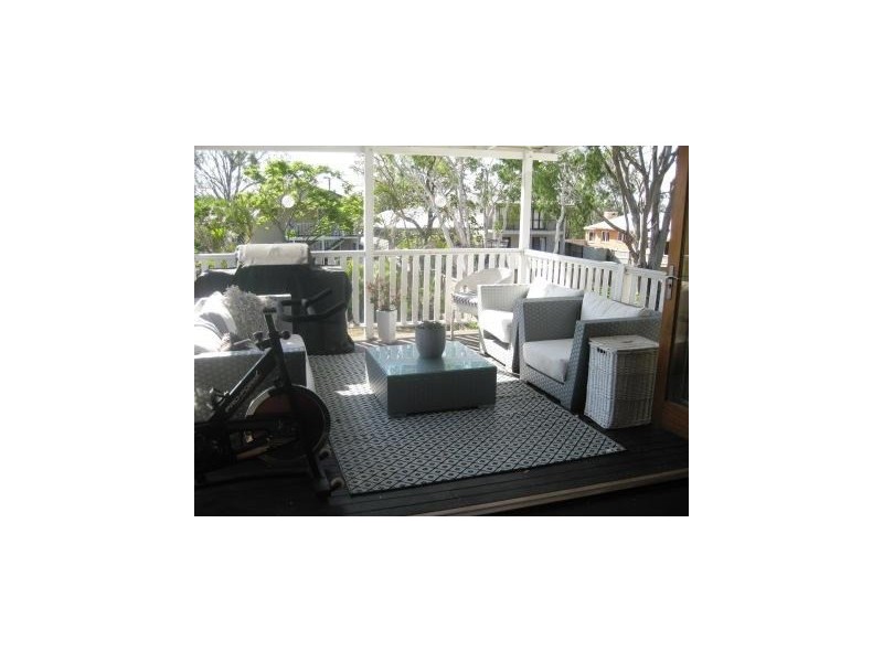 24 LUCY Street, Thorneside QLD 4158