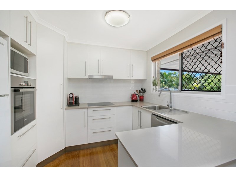 11 Wren Street, Birkdale QLD 4159