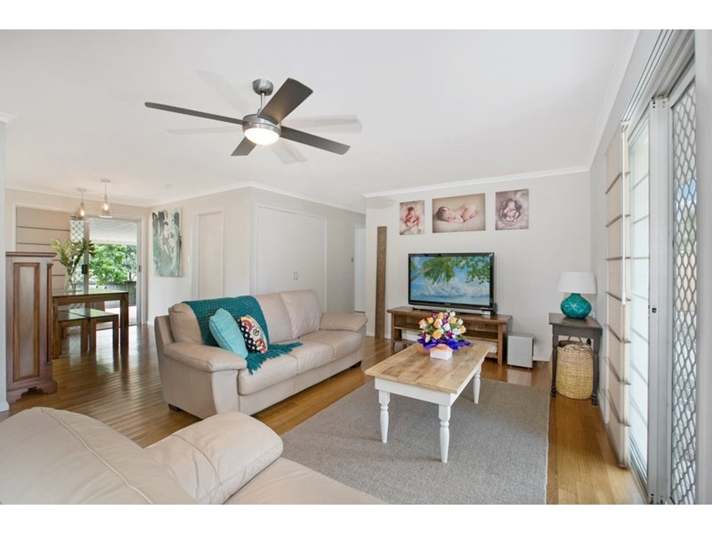 11 Wren Street, Birkdale QLD 4159