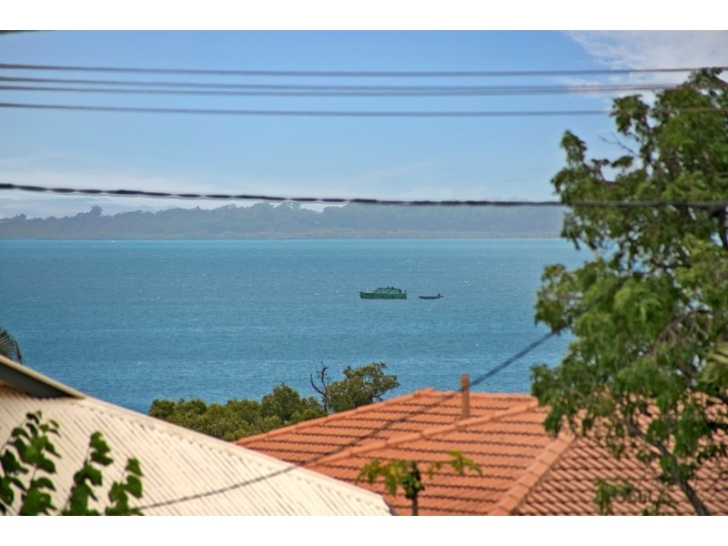 122 Passage Street, Cleveland QLD 4163