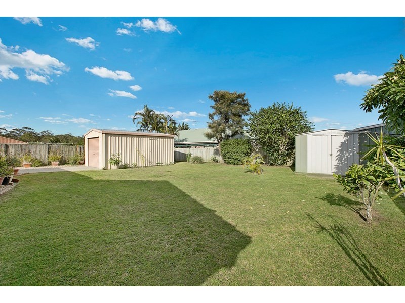 9 Babamande Street, Redland Bay QLD 4165