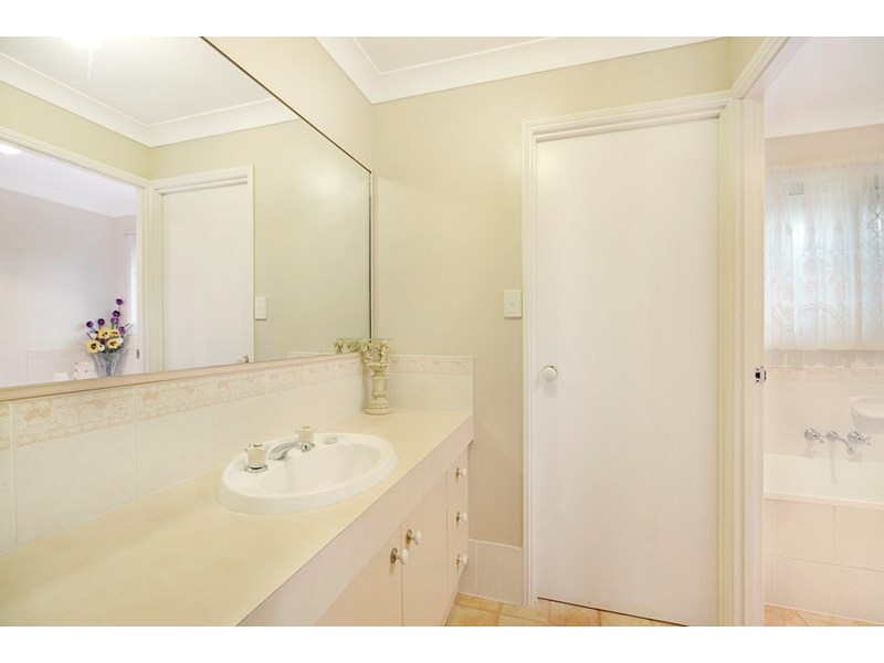 9 Babamande Street, Redland Bay QLD 4165