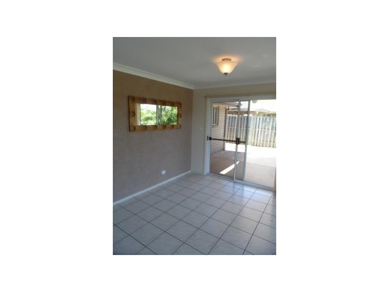 10 ALLENBY Crescent, Windaroo QLD 4207