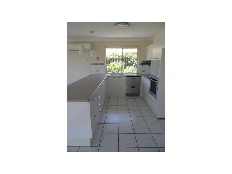 10 ALLENBY Crescent, Windaroo QLD 4207