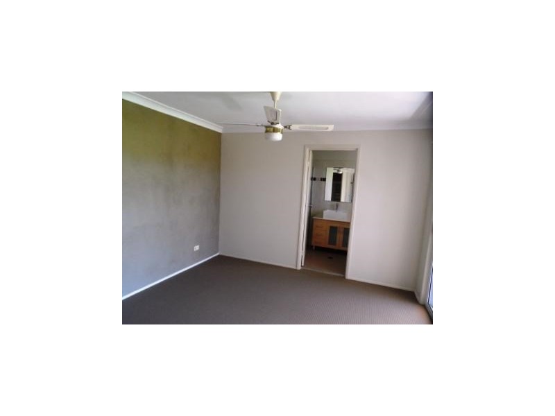 10 ALLENBY Crescent, Windaroo QLD 4207