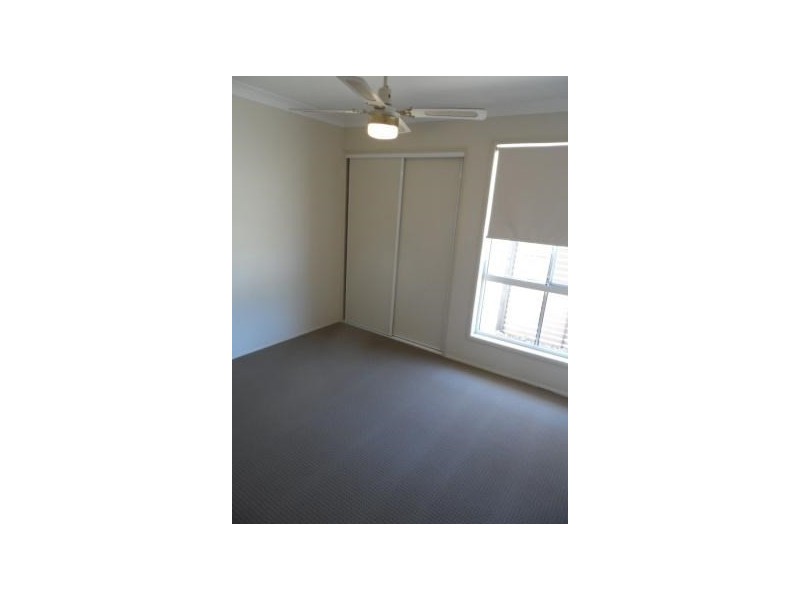 10 ALLENBY Crescent, Windaroo QLD 4207