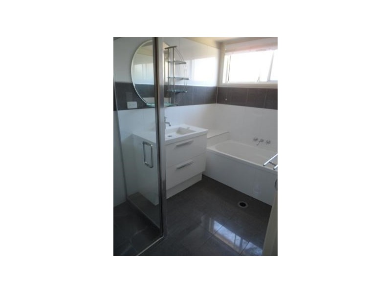 10 ALLENBY Crescent, Windaroo QLD 4207