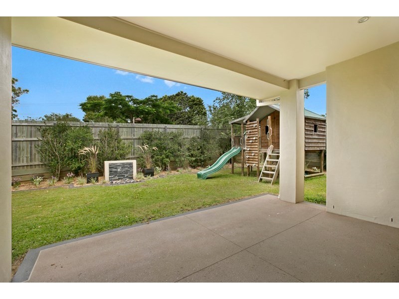 100 Beach Street, Cleveland QLD 4163