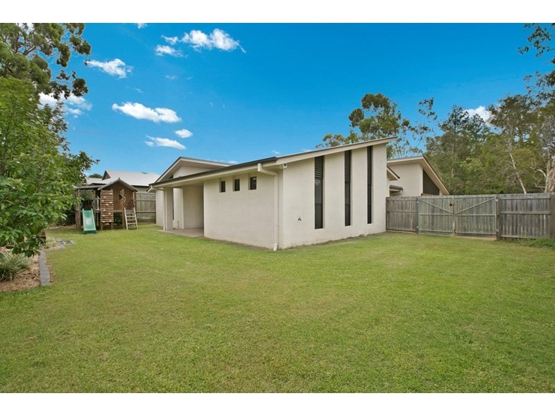 100 Beach Street, Cleveland QLD 4163