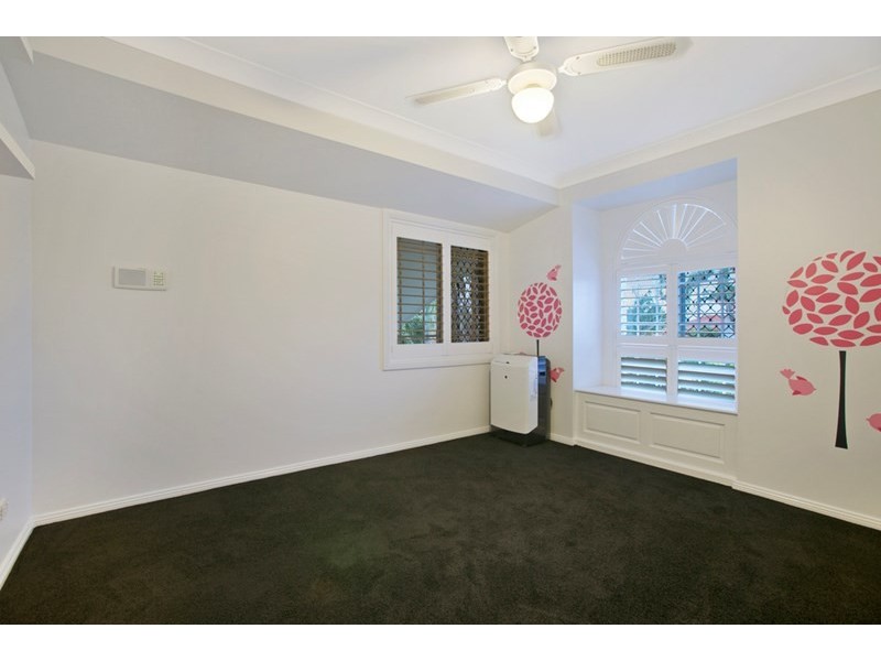 34 Dorsal Drive, Birkdale QLD 4159