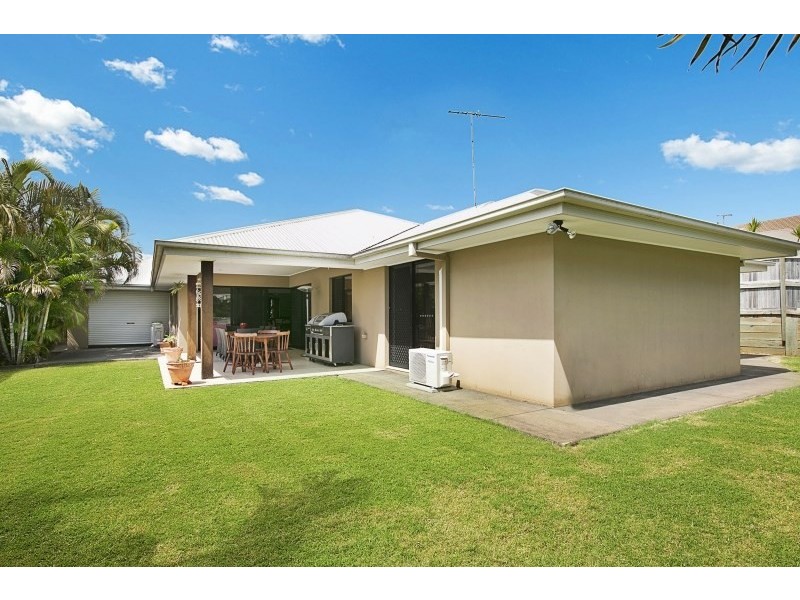 85 Habitat Drive, Redland Bay QLD 4165