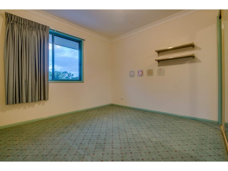 5 Hayley Street, Manly West QLD 4179