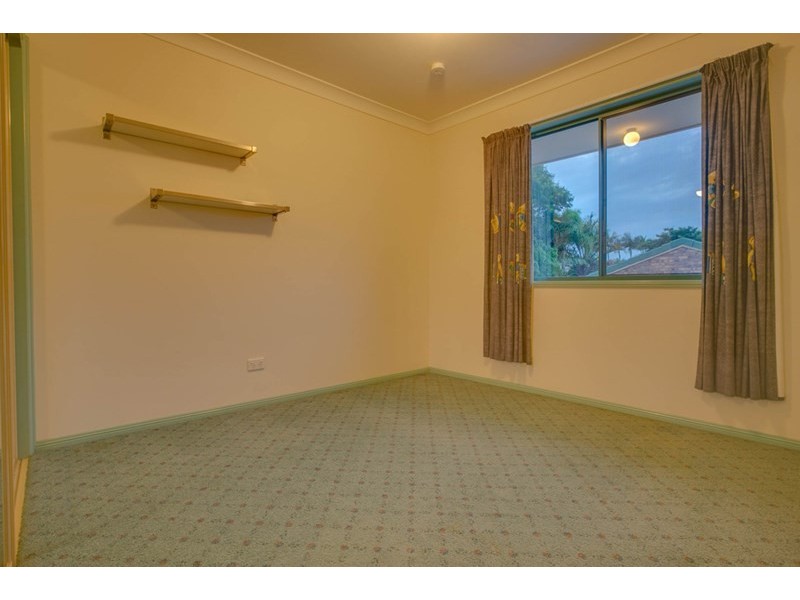 5 Hayley Street, Manly West QLD 4179