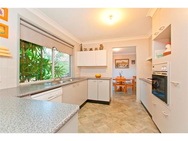 10 Lapidus Street, Birkdale QLD 4159