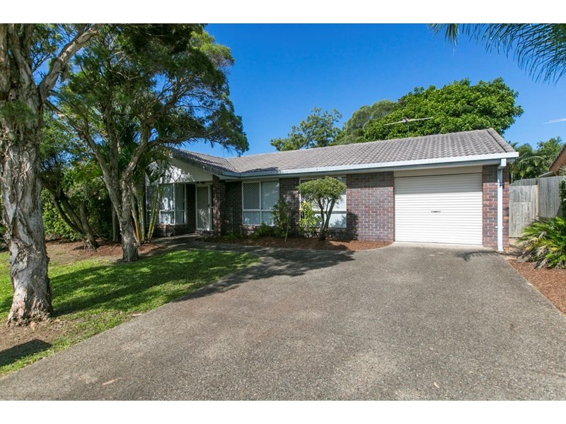10 Lapidus Street, Birkdale QLD 4159