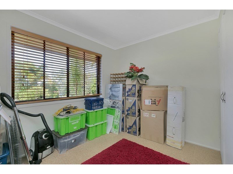 2 Thrush Court, Wellington Point QLD 4160