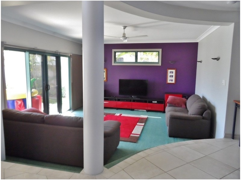 18 Helena Street, Wellington Point QLD 4160