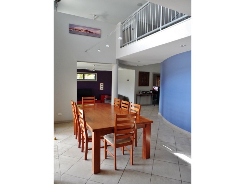 18 Helena Street, Wellington Point QLD 4160