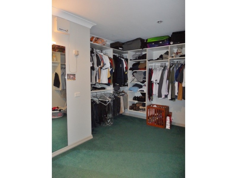 18 Helena Street, Wellington Point QLD 4160